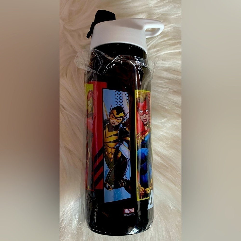 ZAK! Avengers Water Bottle (BRAND NEW)